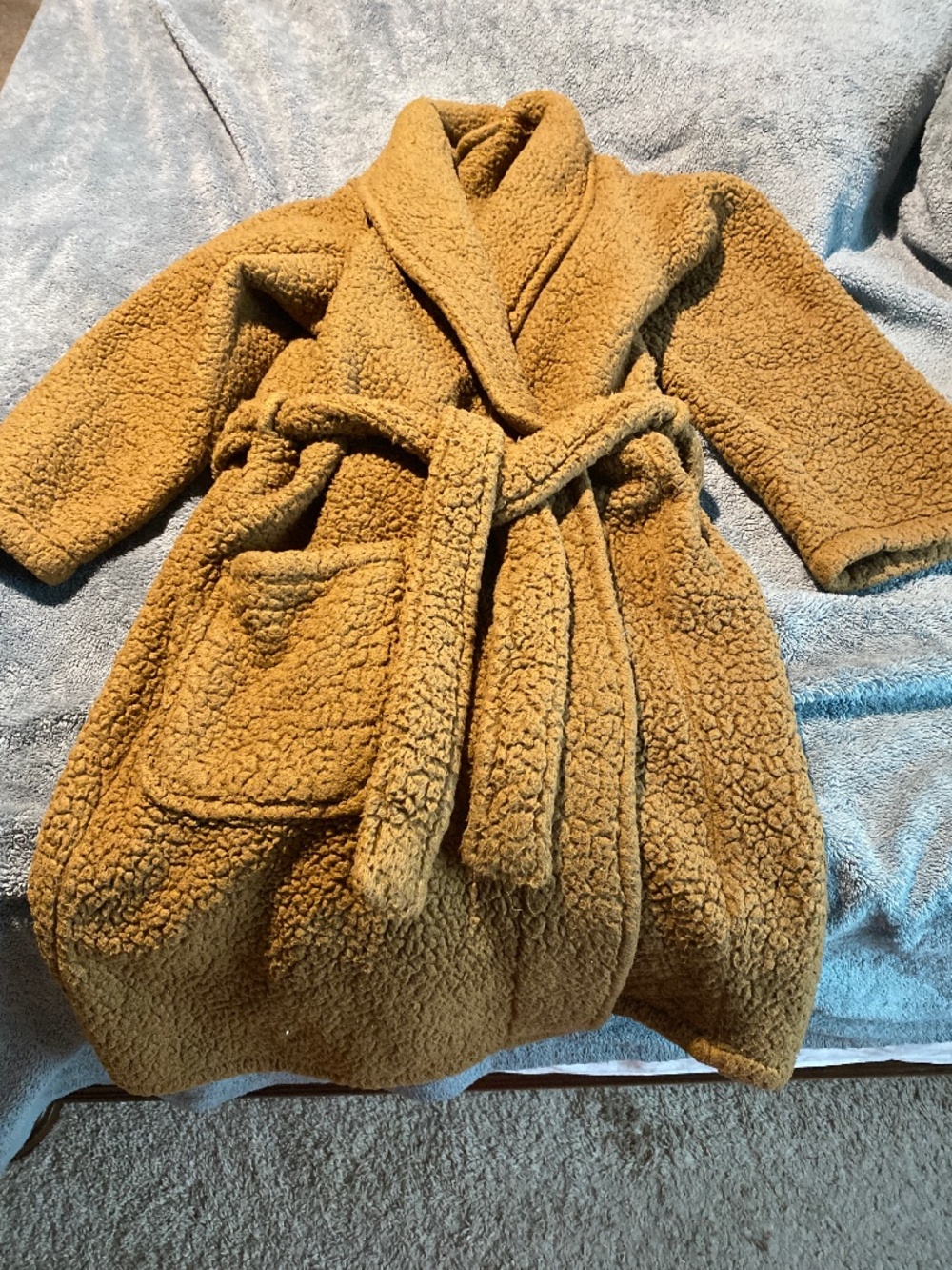 Pottery Barn Robe size XL